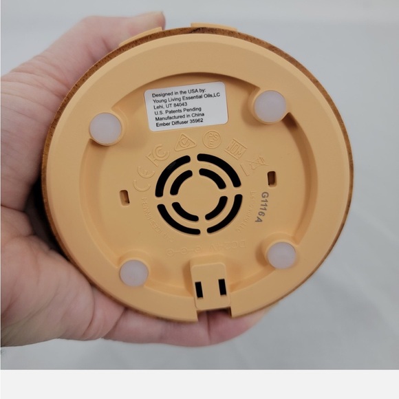 NWT Young Living essential oils Ember Diffuser - Picture 10 of 13